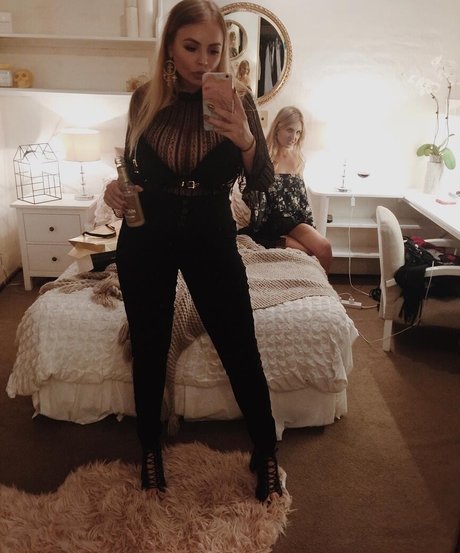 hot mature onlyfans free sexy pic