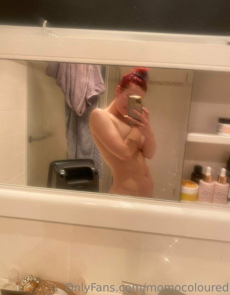 momocoloured art actress photo