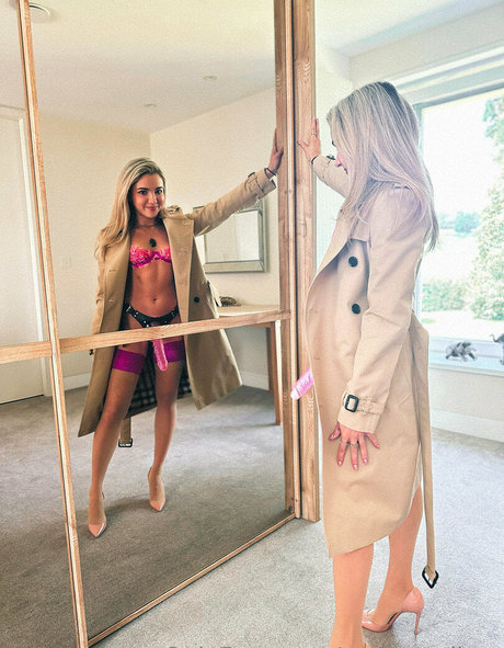 mollyspoilme pornstar photo