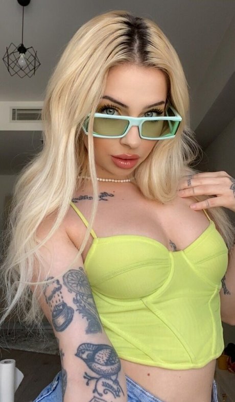 Elif Filyos model porn pics