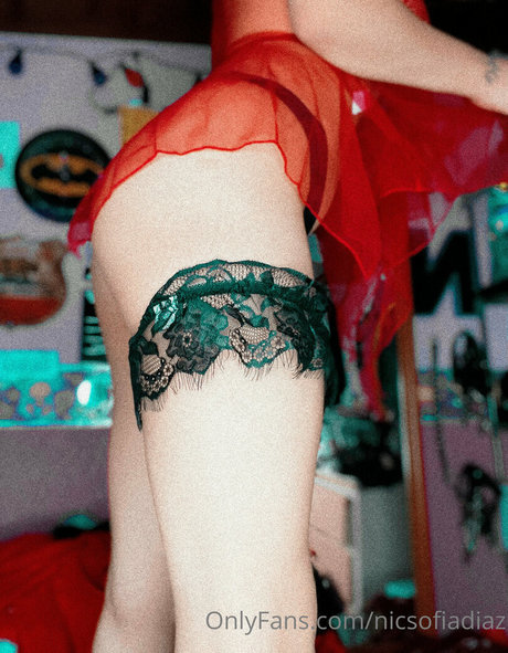 Nicsofiadiaz star nudes photos