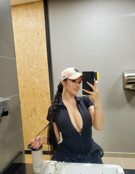 mymelwoodfree xxx model picture