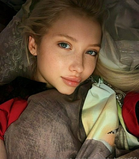 pretty ebony onlyfans adult photo