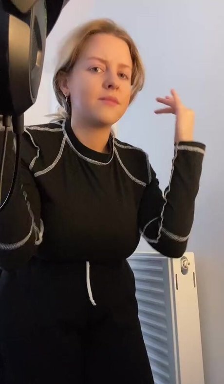 old lady onlyfans exclusive pictures