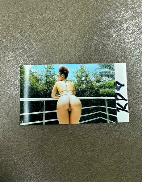 itsmekiraperez pretty model img