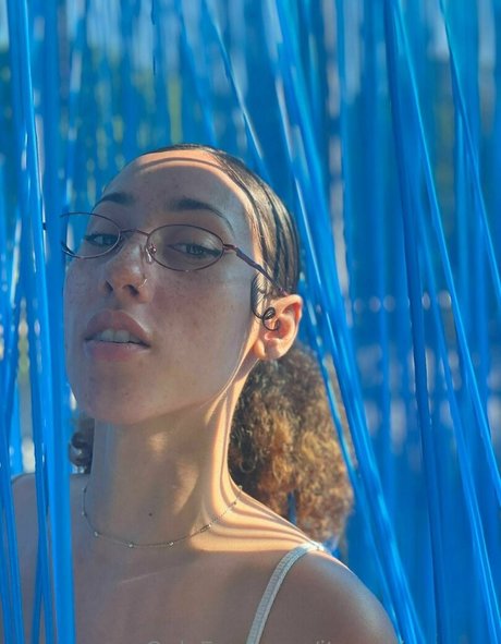 itsmekiraperez star adult pictures