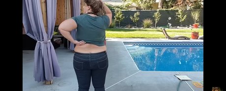 Buttcracks model erotic image