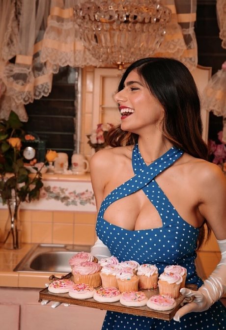 miakhalifa star best picture