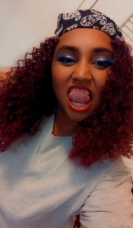 islandqueen23 top star img