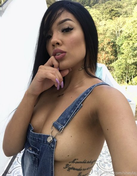 sheylaj model top pictures