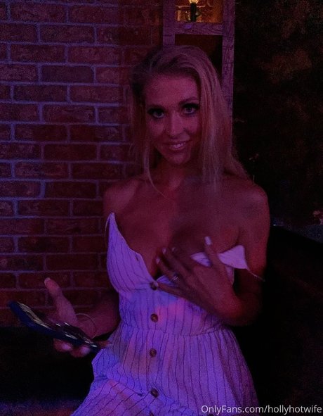 hollyhotwife high quality model archive