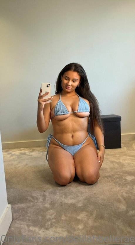 delilahbellerae nude pornstar pic