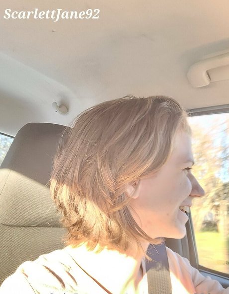 scarlettjane92free pornographic model pics