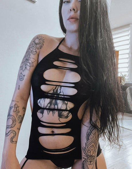 angie yey pornographic actress pics