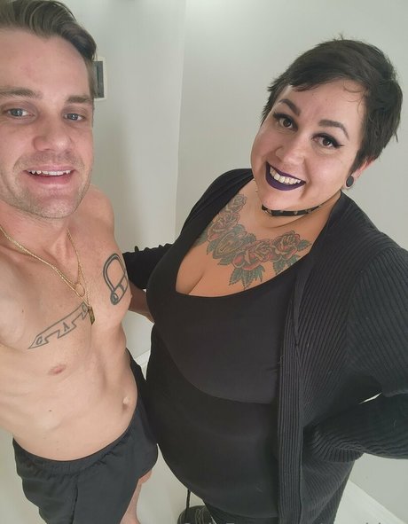 vmvideo naked actress pictures