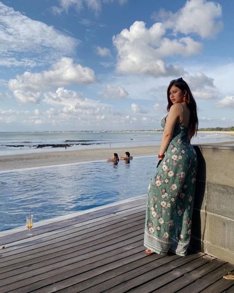 Renna Dyana high quality pornstar gallery