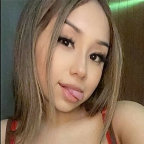 Kiwwimay pornstar erotic pics