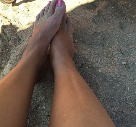 HealthyHappyFitandProud pornstar adult img