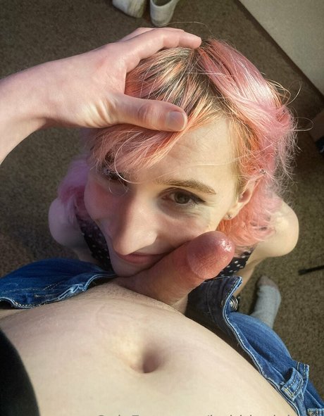 Bubblepinkelle nude pornstar archive