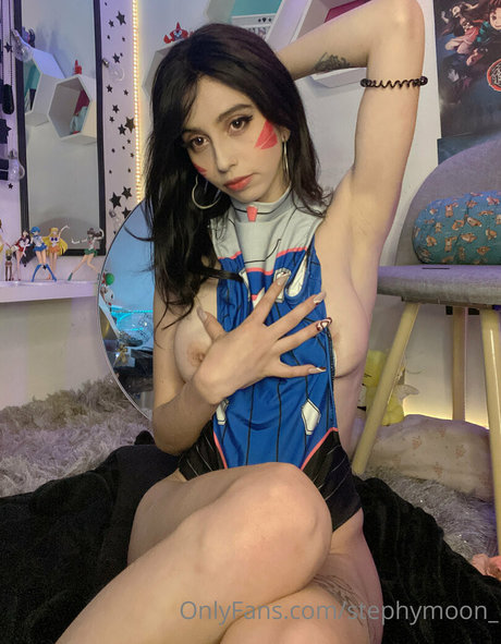 Stephymoon nude star img