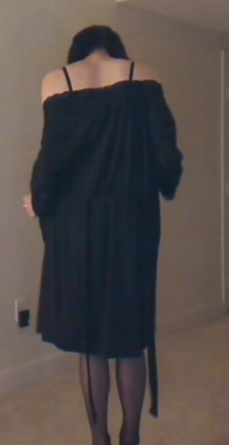 Kalindra Chan model top photo