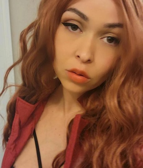 Pinksaltmoon hot star photo