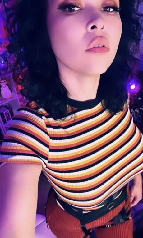 giant onlyfans perfect pictures