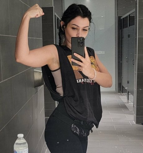 milf pregnant onlyfans nude pic