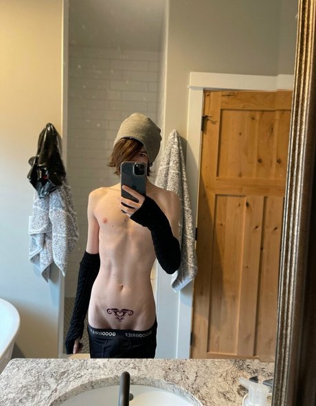 Catboiaoi star exclusive picture