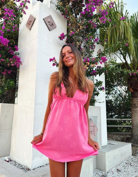 Abby Busick sexy star image