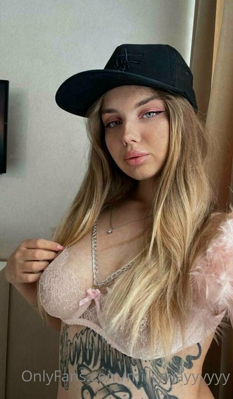 tiiiiits queen pornstar pretty images