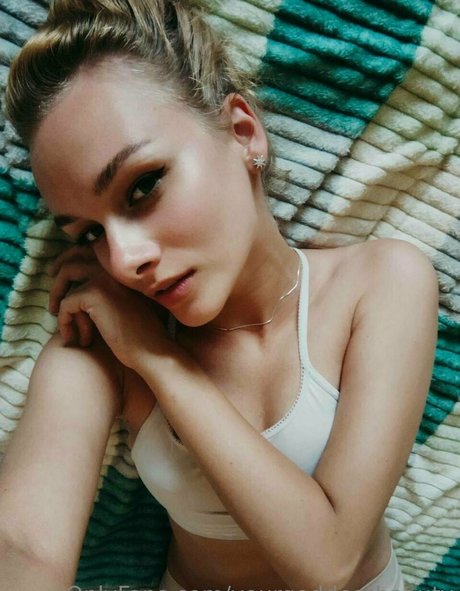 yourgoddessbeauty exclusive star images