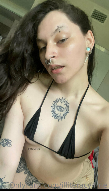 Illiteracy4me sex actress photos