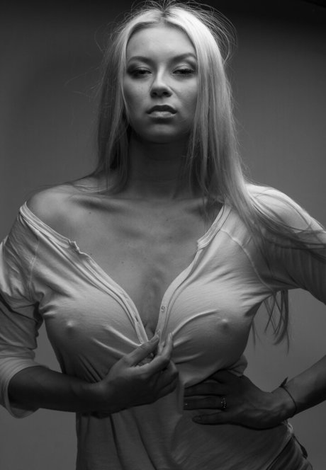 Polina Logunova pornstar beautiful pictures