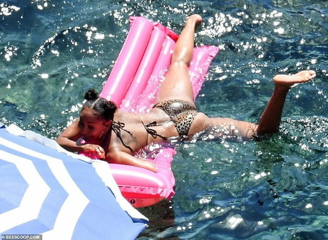 Melanie Brown sexy actress pictures