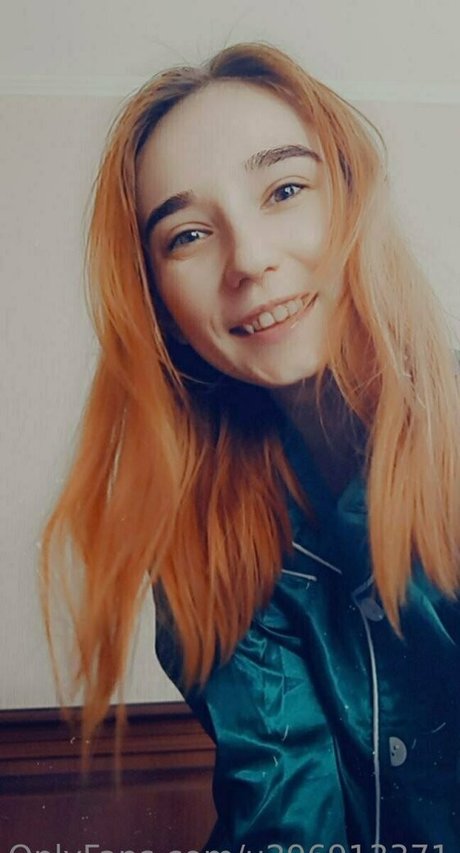 moniiikaaaa sex model pic