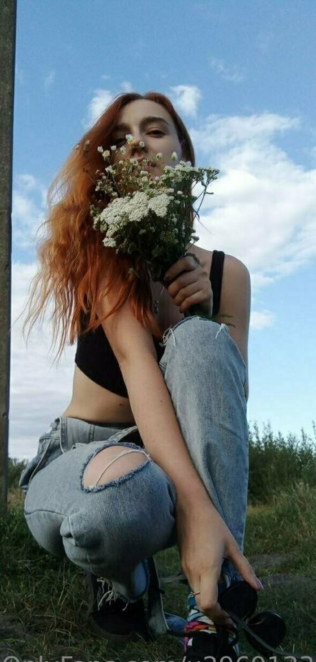 moniiikaaaa model perfect images