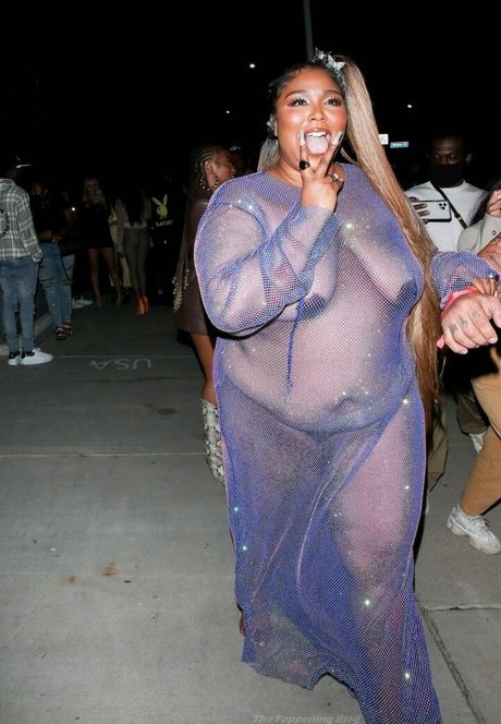 Lizzo naked model image