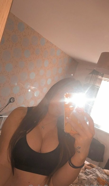 cr19990 exclusive pornstar img