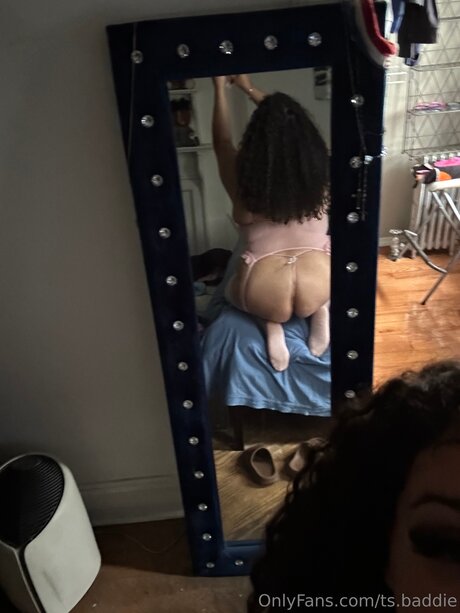 TS Baddie model free images