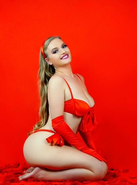 baddangel erotic star photo