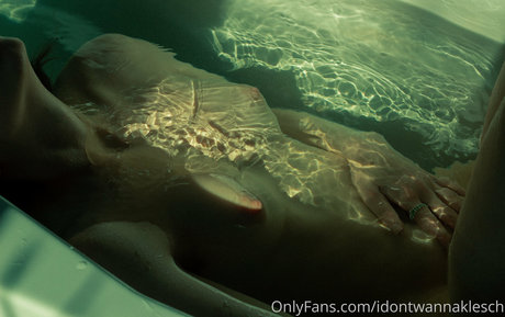 idontwannaklesch star adult image