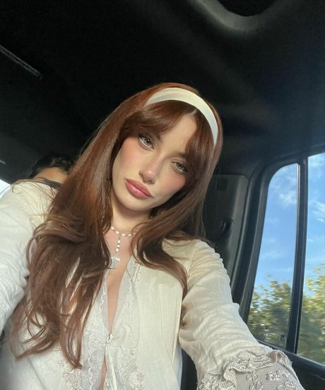 Olivia OBrien hd model pictures