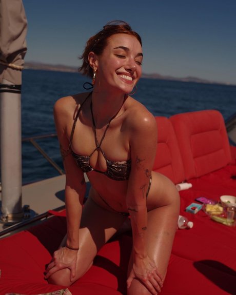 hairy asian onlyfans hot sex images