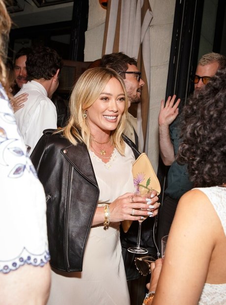 Hillary Duff beautiful actress gallery