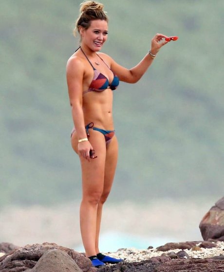 Hillary Duff star high quality image