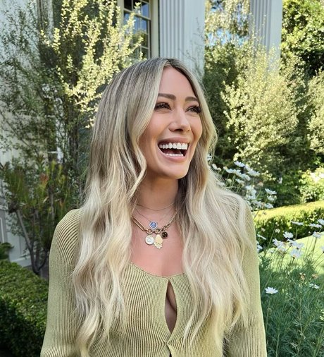 Hillary Duff adult star picture