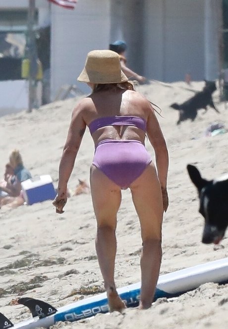 Hillary Duff beautiful pornstar photos