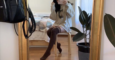 Paladinamber exclusive model gallery