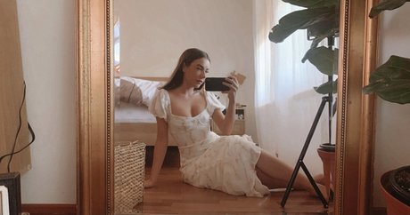 ebony milf onlyfans sexy picture